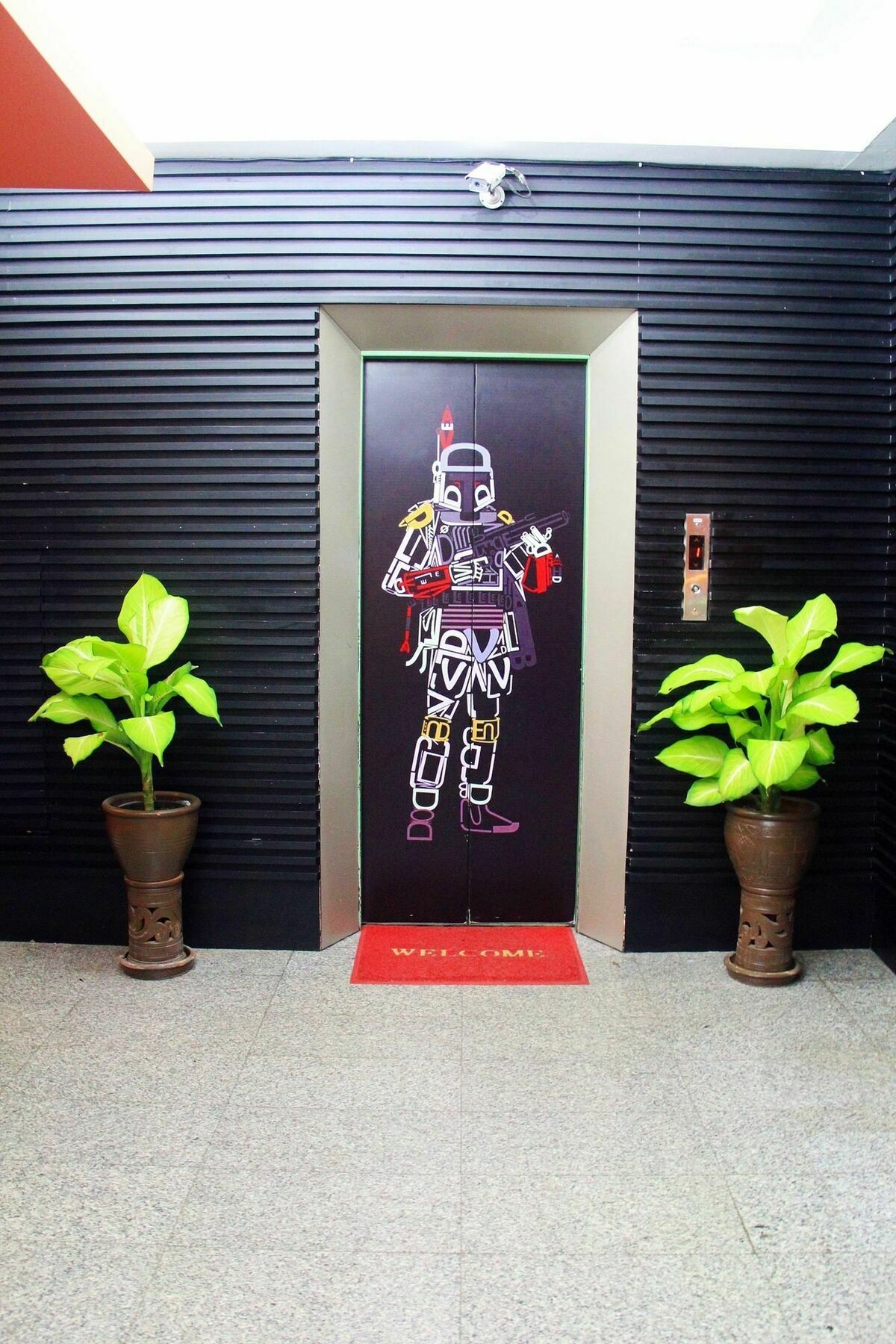 โรงแรมเรือนทิพย์ เชียงราย Ruean Tip Hotel Exterior foto
