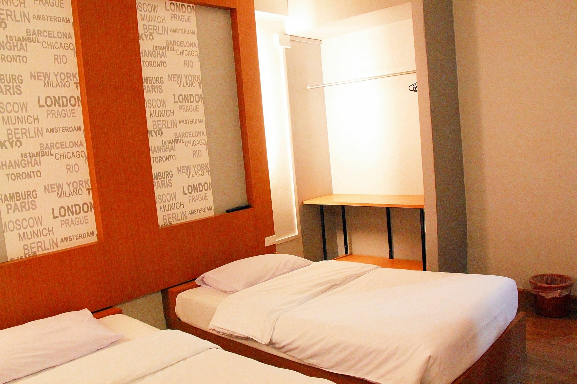 โรงแรมเรือนทิพย์ เชียงราย Ruean Tip Hotel Exterior foto