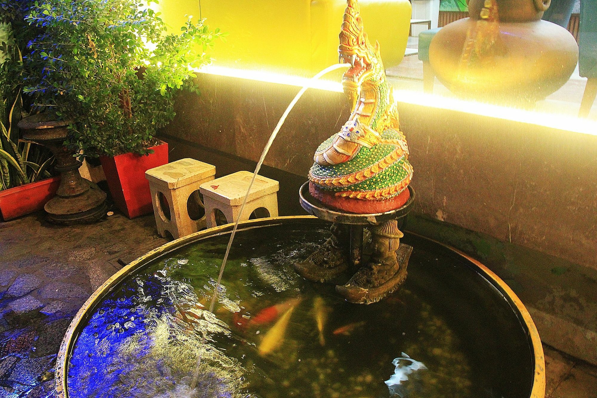 โรงแรมเรือนทิพย์ เชียงราย Ruean Tip Hotel Exterior foto